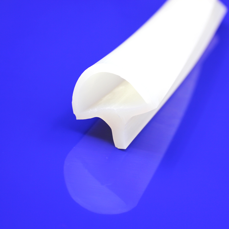 導電硅膠條是怎么成型的？