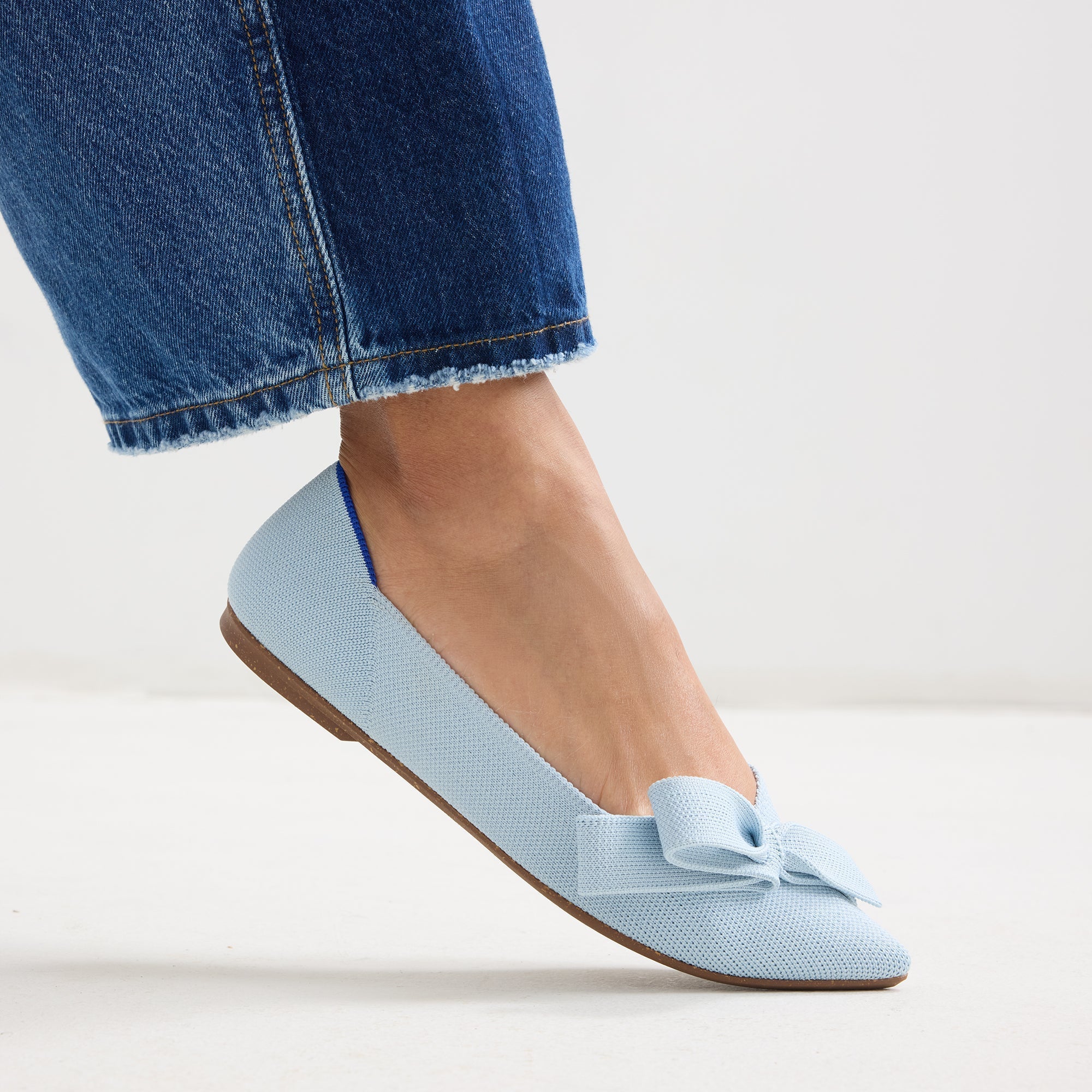 The Bow Point II - Powder Blue