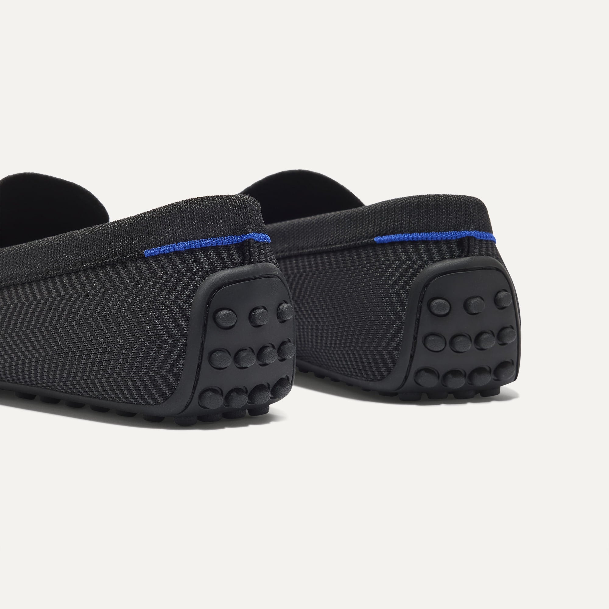 The Men's Daily Driver - Carbon Herringbone