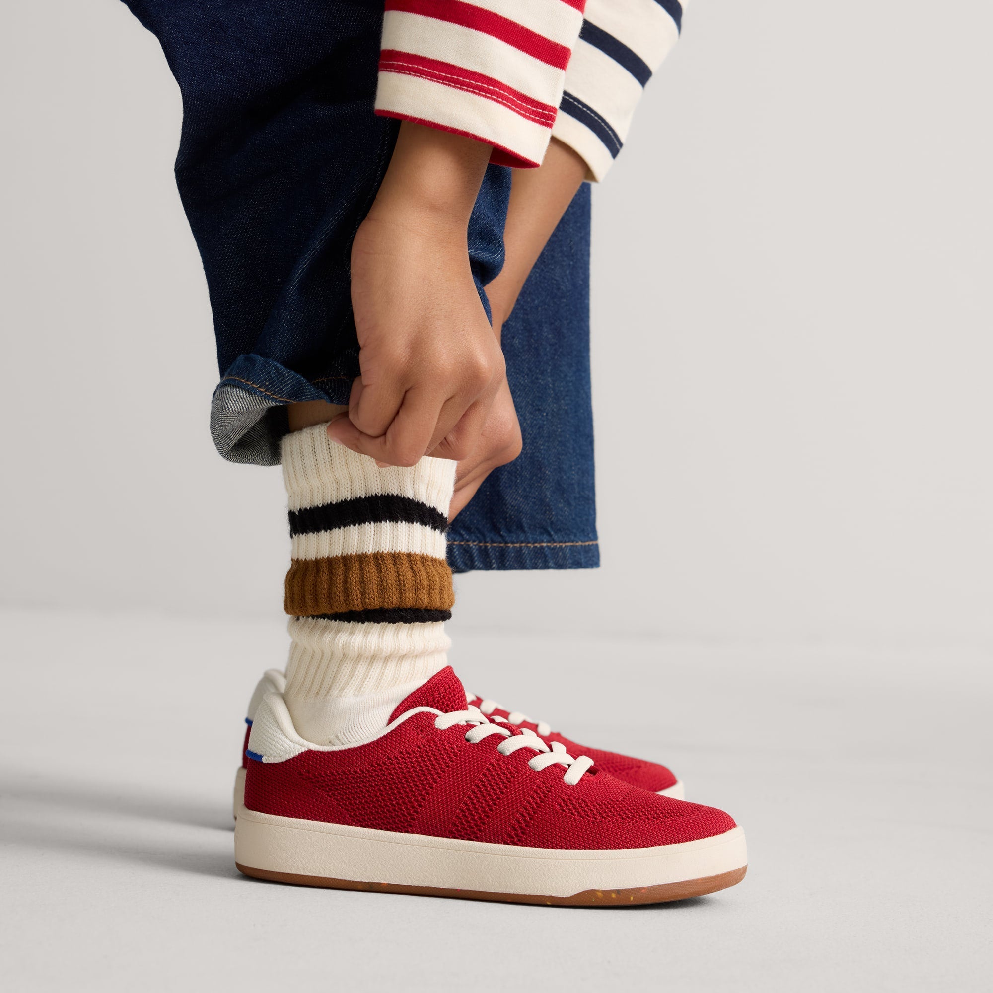 The Kids Stretch Sneaker - Firecracker
