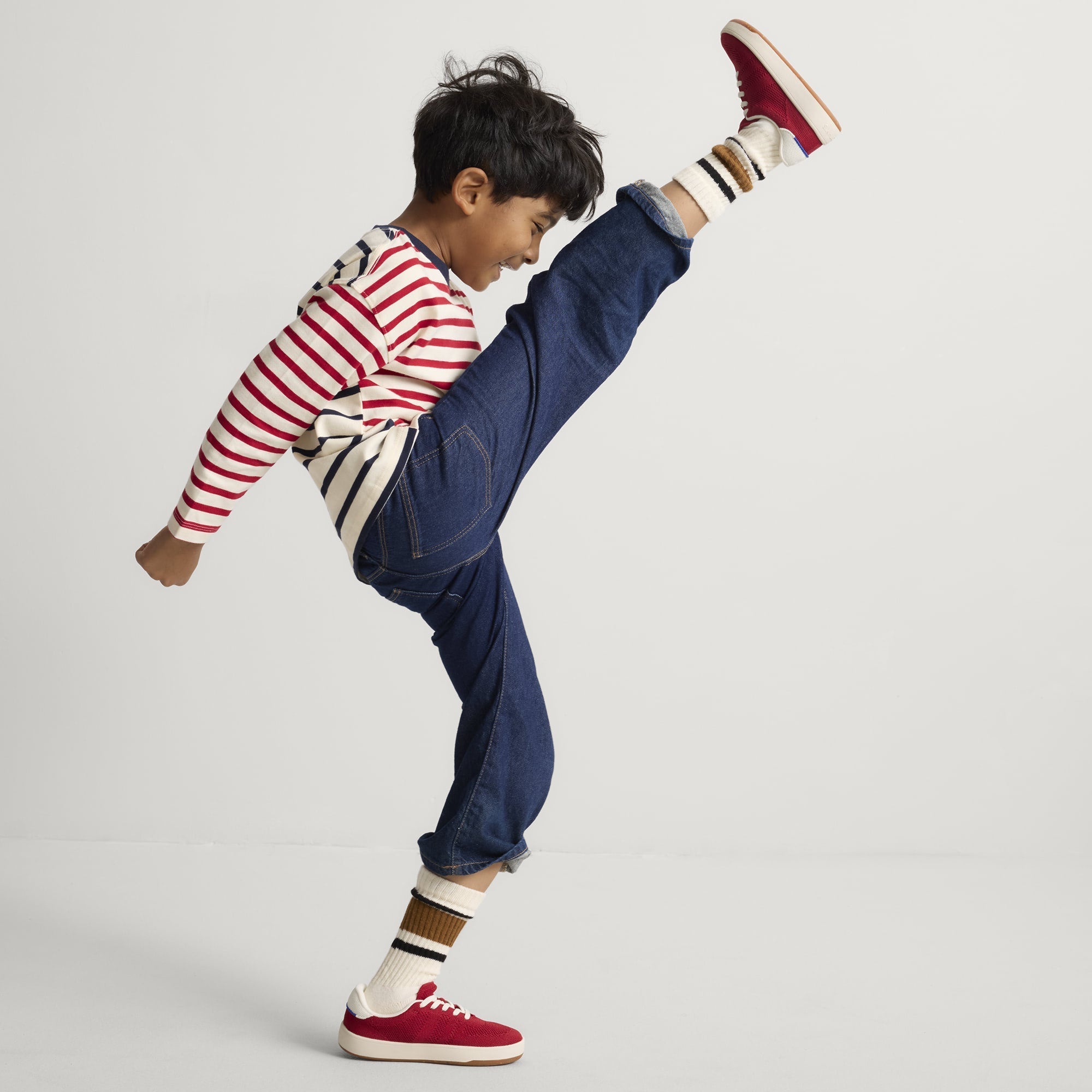 The Kids Stretch Sneaker - Firecracker